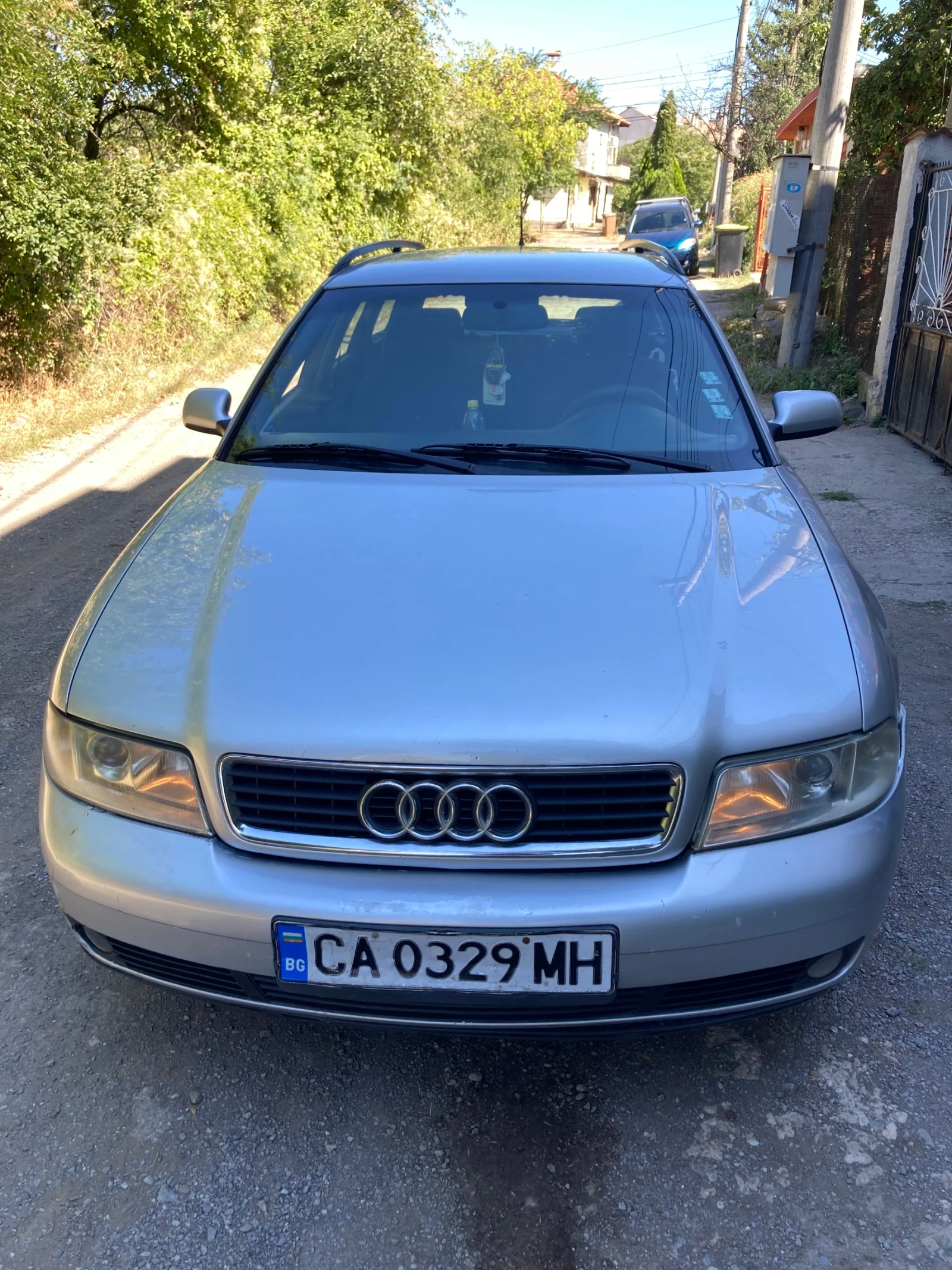 Audi A4 1.8 ГАЗ , снимка 10 - Автомобили и джипове - 55006330