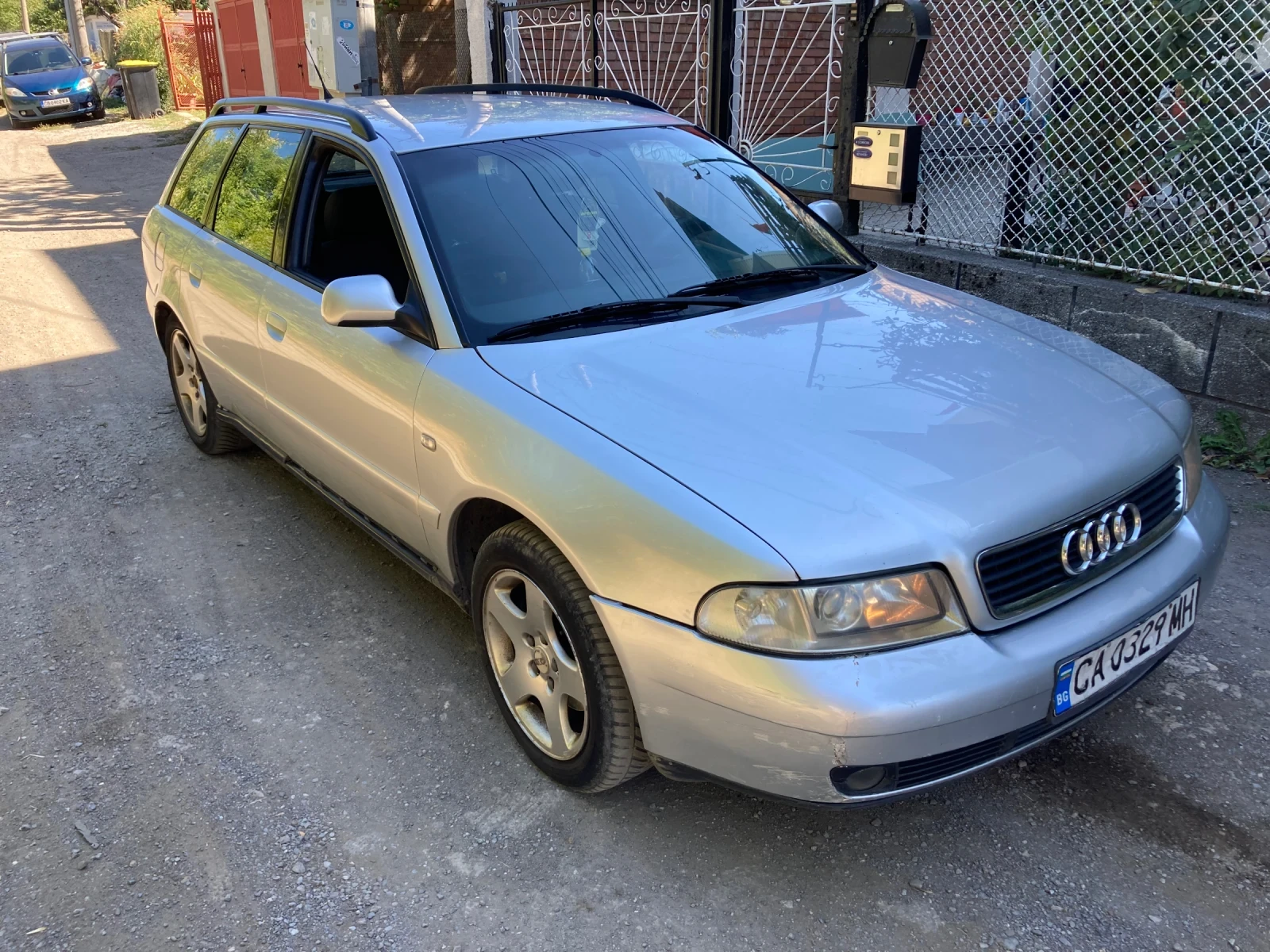 Audi A4 1.8 ГАЗ , снимка 5 - Автомобили и джипове - 55006330