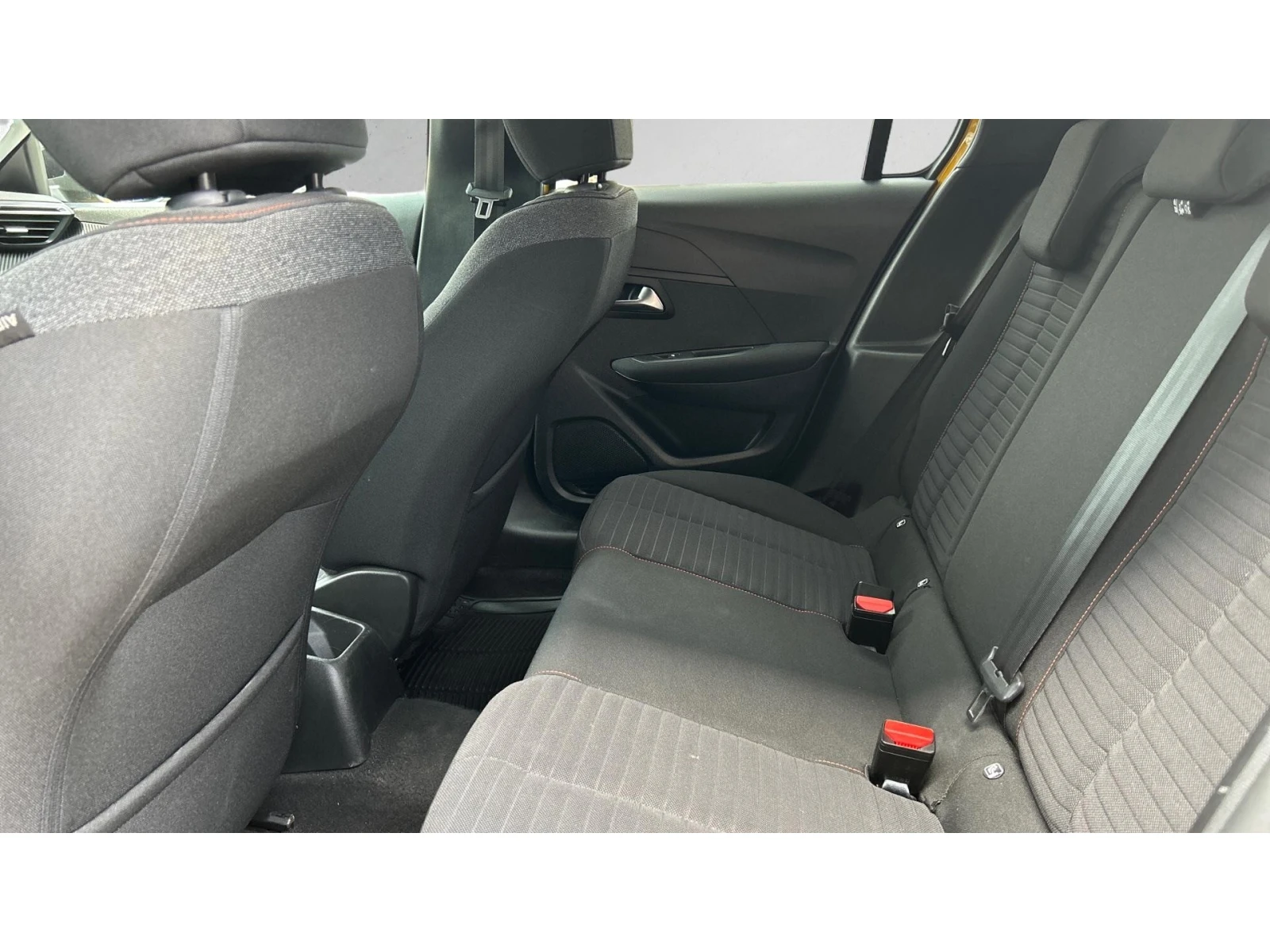 Peugeot 208 1.2i Allure, Месечна вноска от 130  , снимка 11 - Автомобили и джипове - 54224446