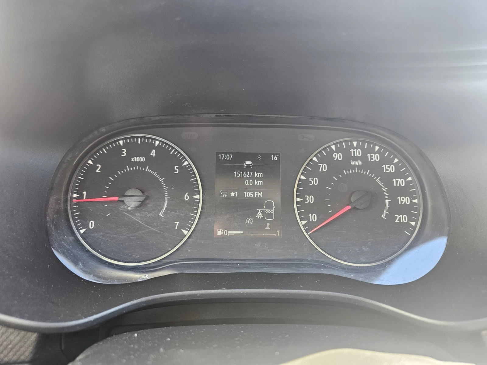 Dacia Jogger 1.0 TCe 90 Stop&Start LPG, снимка 8 - Автомобили и джипове - 54227145