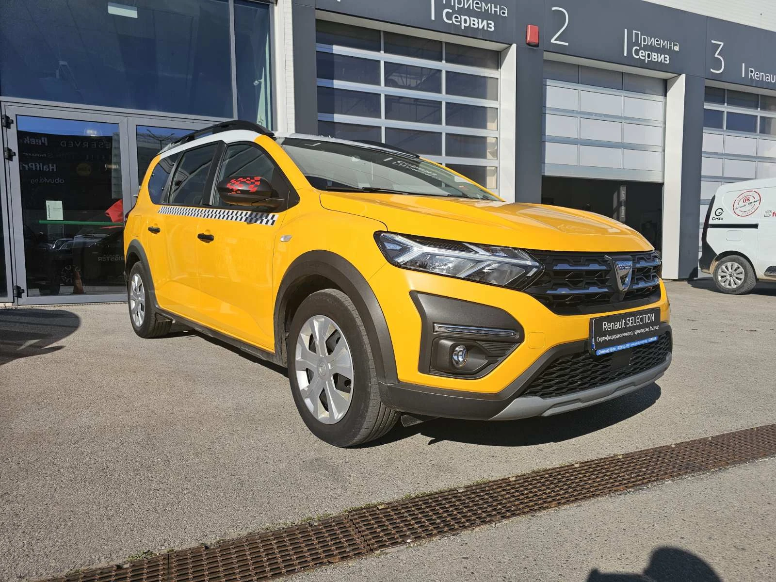 Dacia Jogger 1.0 TCe 90 Stop&Start LPG, снимка 2 - Автомобили и джипове - 54227145