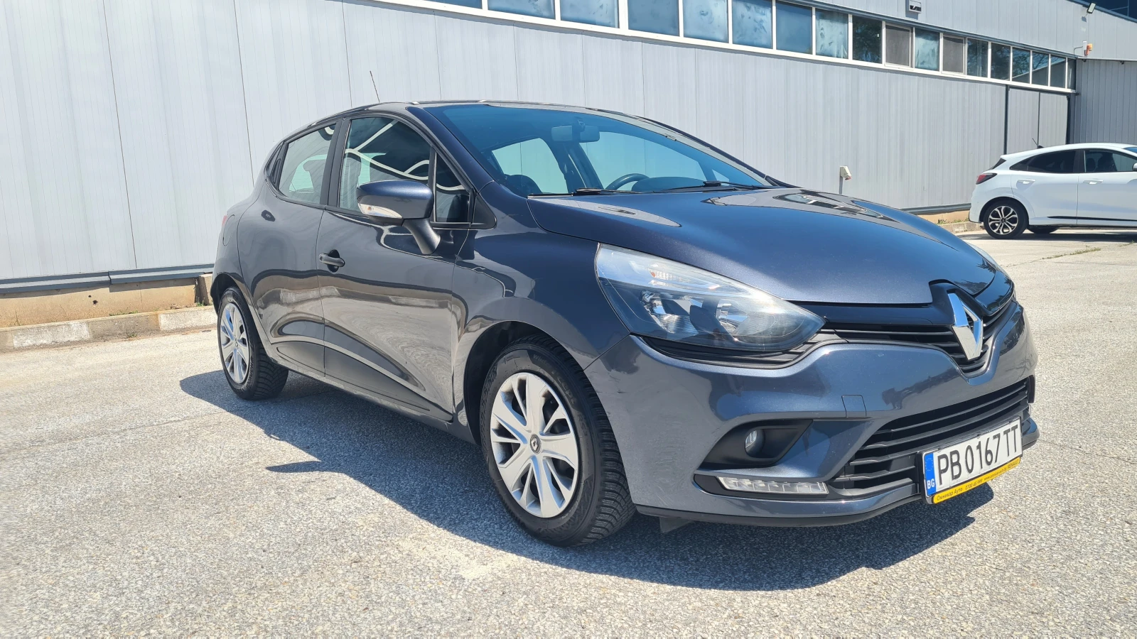 Renault Clio, снимка 3 - Автомобили и джипове - 54454589