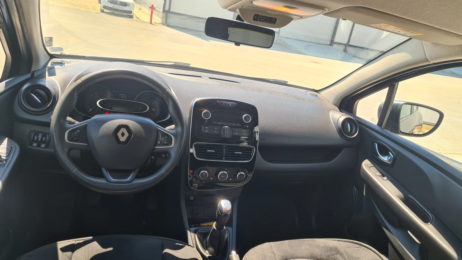 Renault Clio, снимка 10 - Автомобили и джипове - 54454589