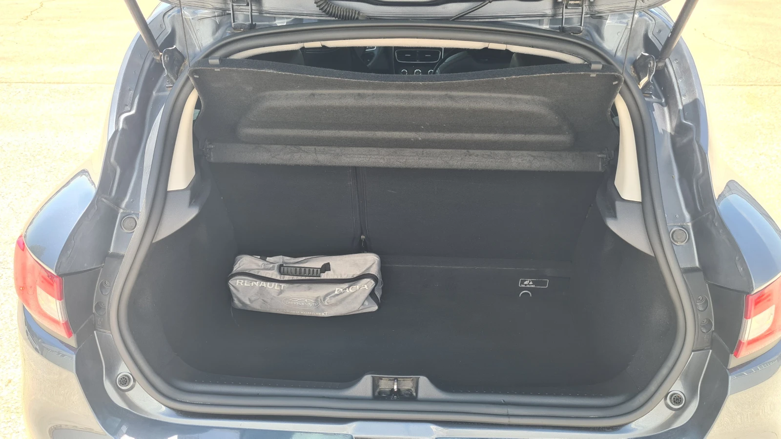 Renault Clio, снимка 12 - Автомобили и джипове - 54454589