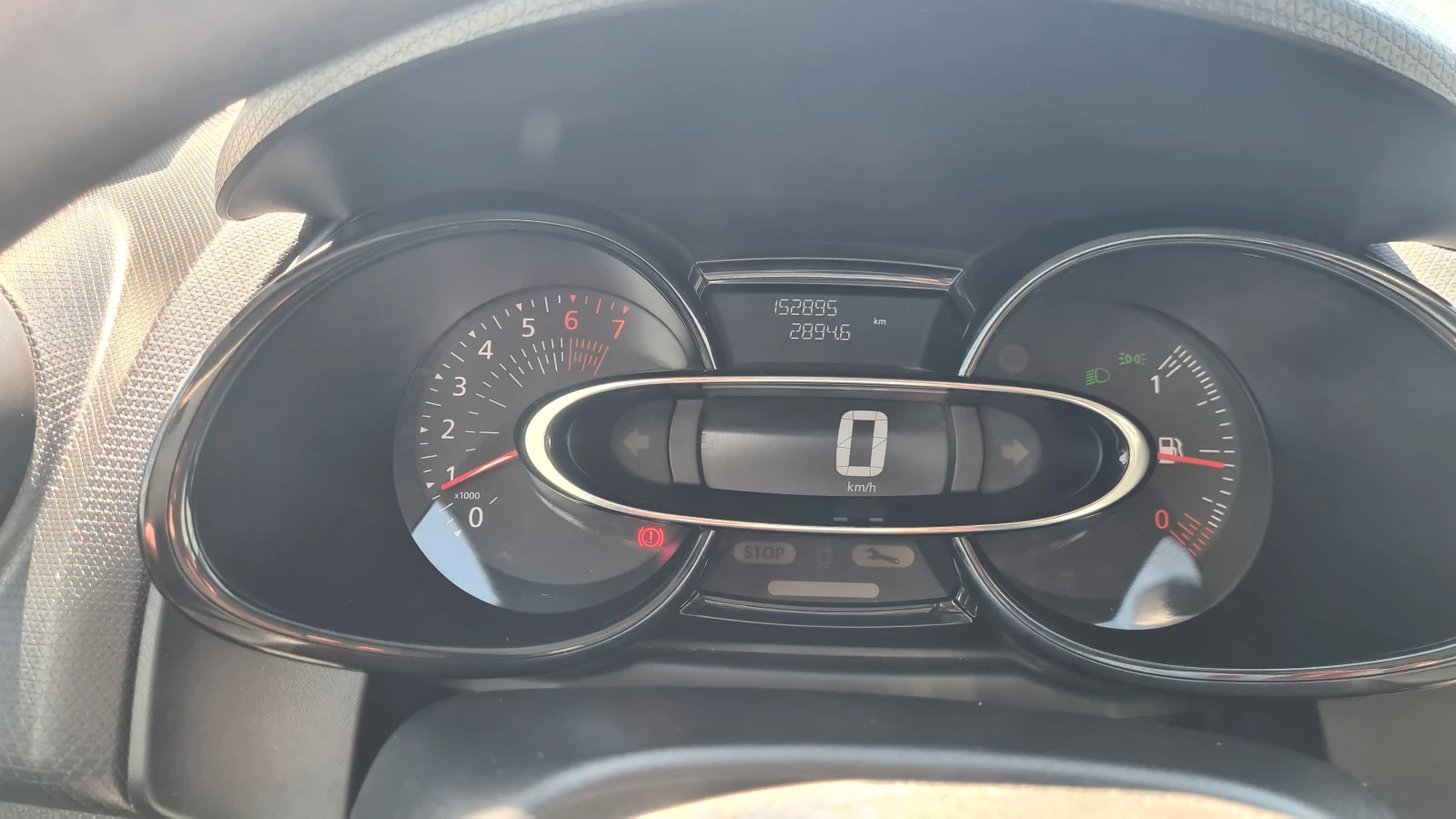 Renault Clio, снимка 7 - Автомобили и джипове - 54454589