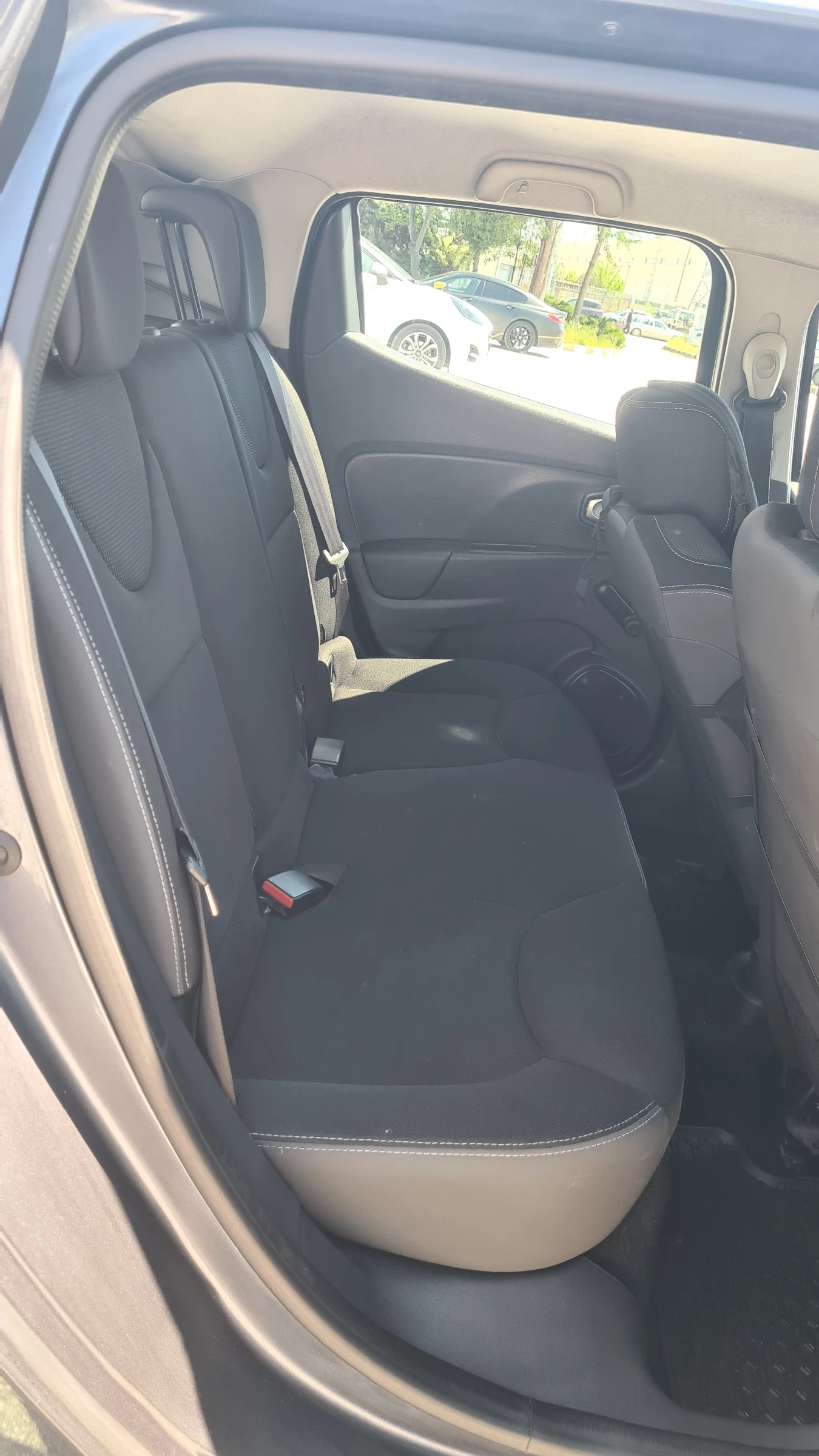 Renault Clio, снимка 11 - Автомобили и джипове - 54454589