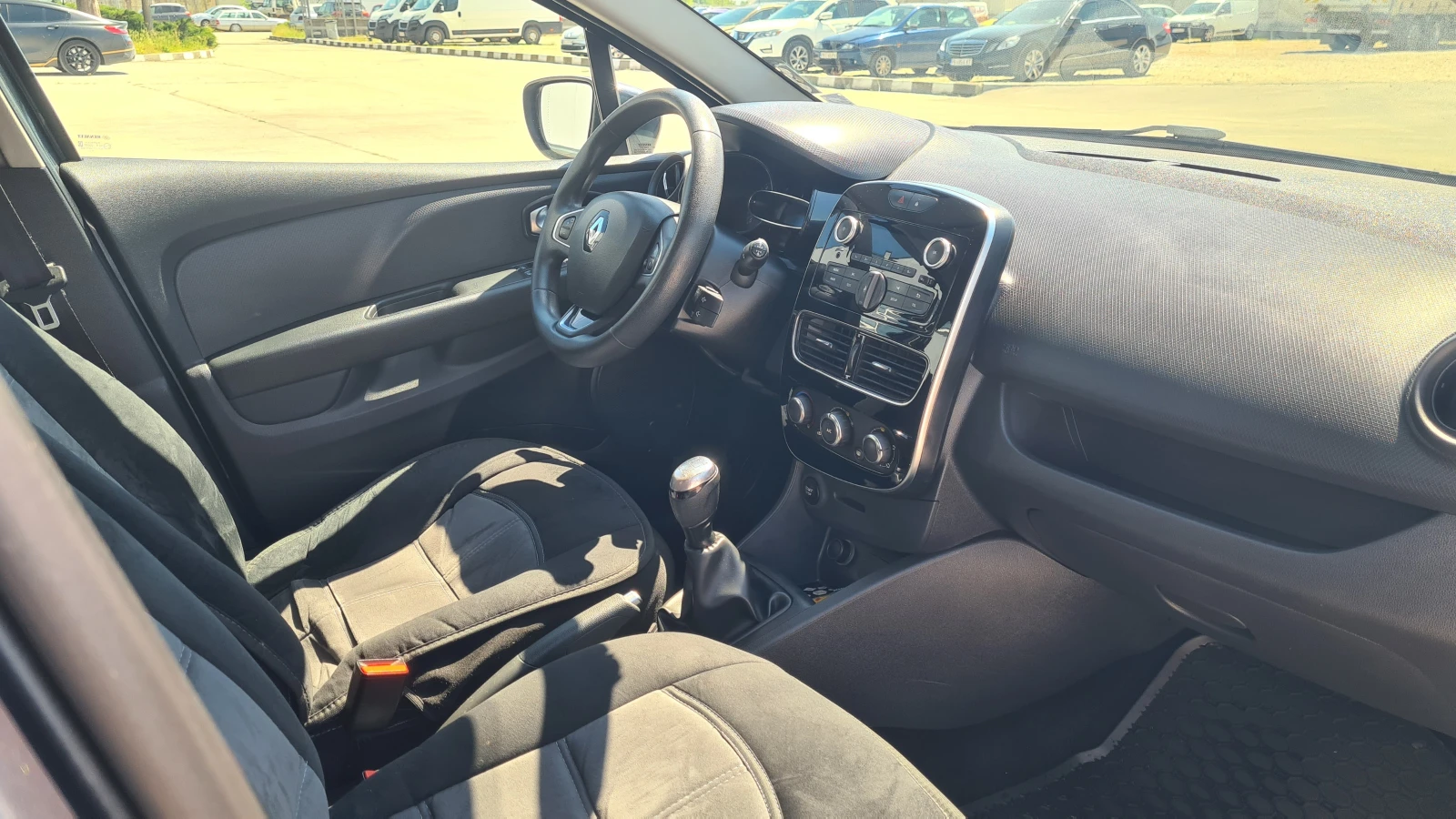 Renault Clio, снимка 13 - Автомобили и джипове - 54454589