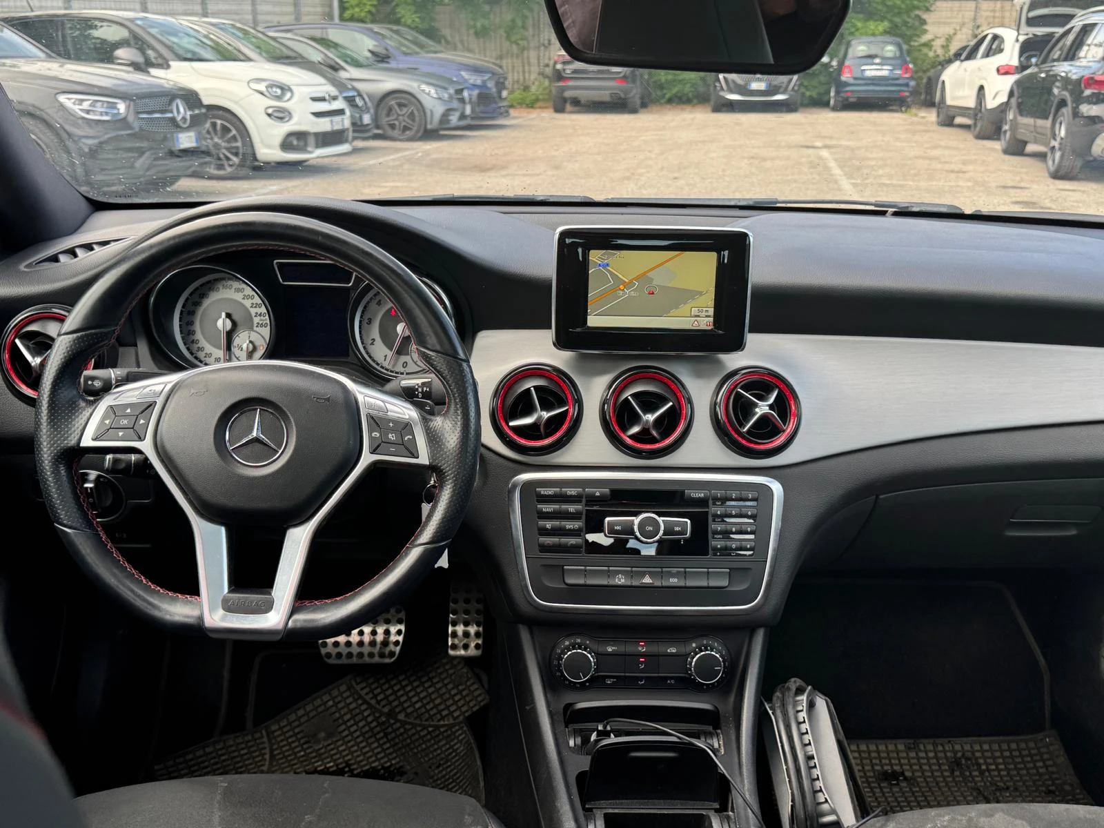 Mercedes-Benz CLA 250 AMG, снимка 7 - Автомобили и джипове - 54767316