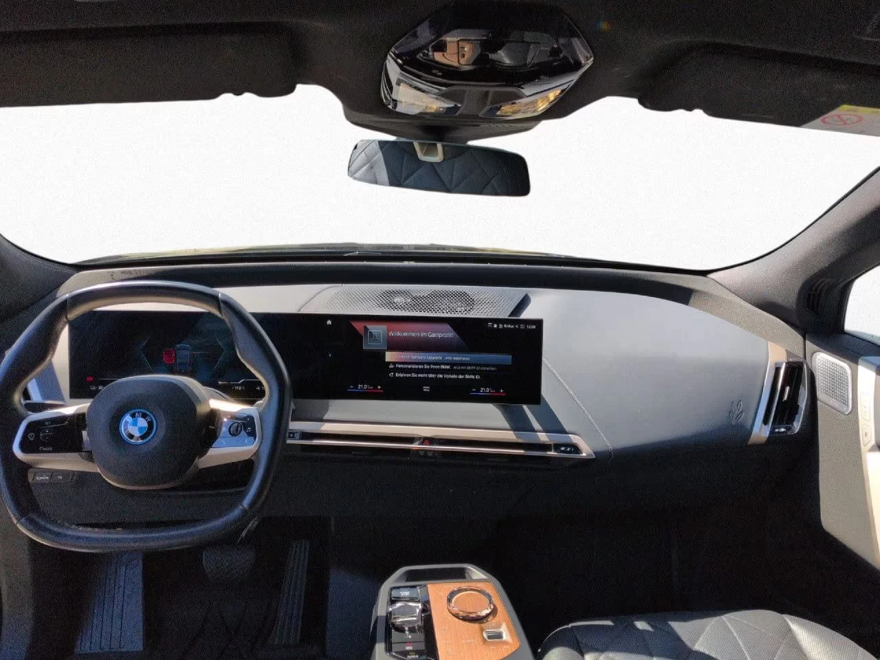 BMW iX M60/xDRIVE/619HP/B&W/LASER/SKY LOUNGE/PRO/360/521z | Mobile.bg � ����������� 9