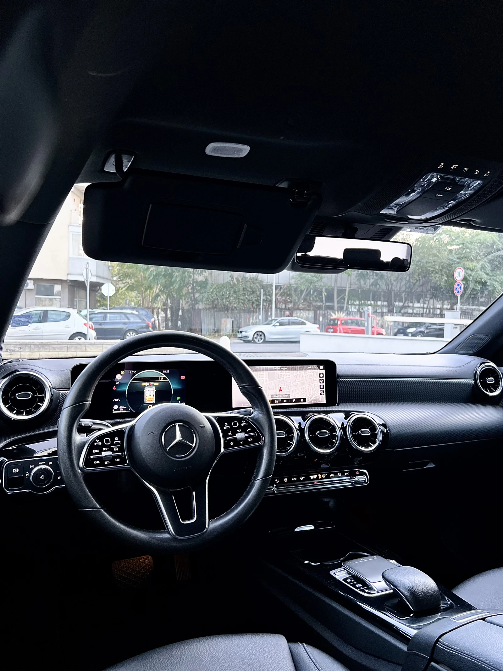 Mercedes-Benz CLA 200d SB* LED* MBUX* KAMERA* AHK, снимка 7 - Автомобили и джипове - 55186983