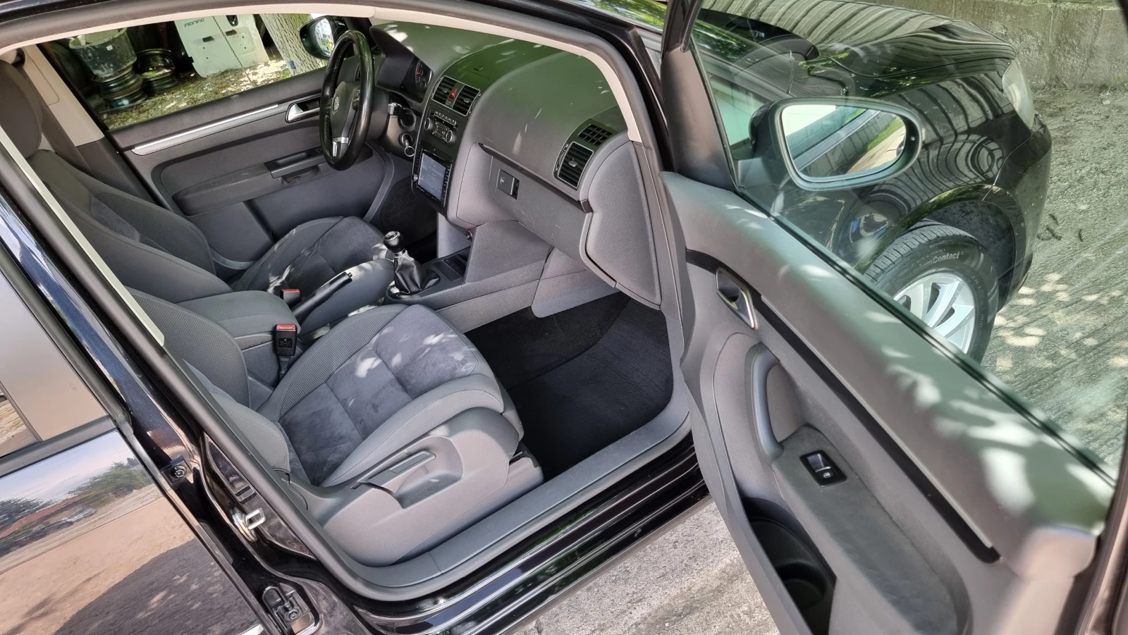 VW Touran 1.4 TSI ECO FUEL, снимка 10 - Автомобили и джипове - 55205647