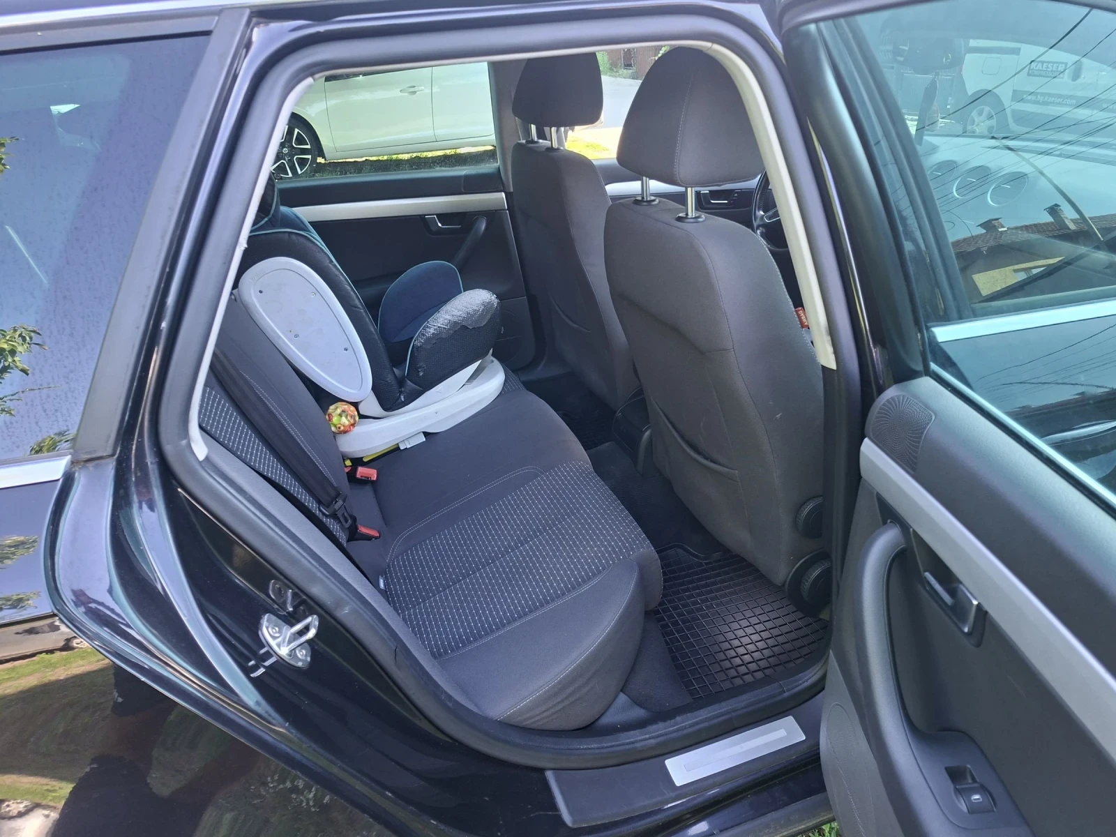 Seat Exeo 2.0TDI 143 kn AVTOMATIC , снимка 9 - Автомобили и джипове - 55237184