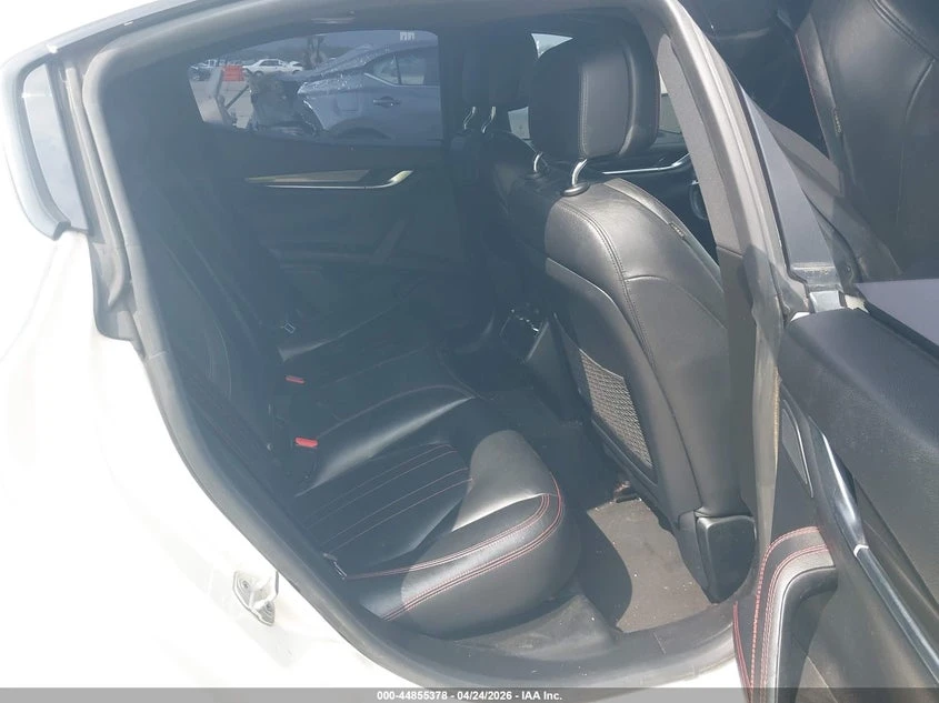 Maserati Ghibli 3.0l, снимка 8 - Автомобили и джипове - 55317756