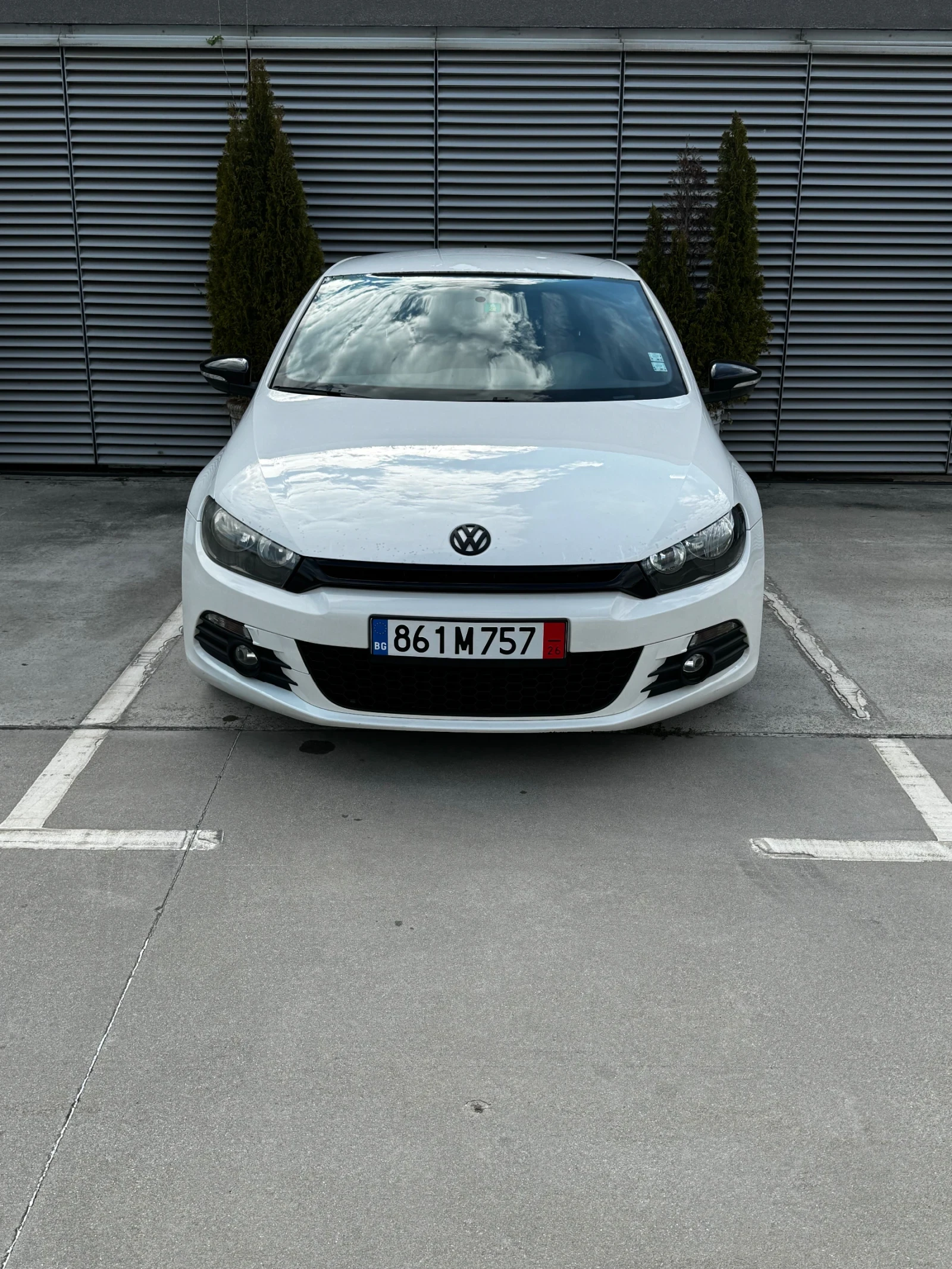 VW Scirocco 2.0T Швейцария внос!, снимка 3 - Автомобили и джипове - 55424831