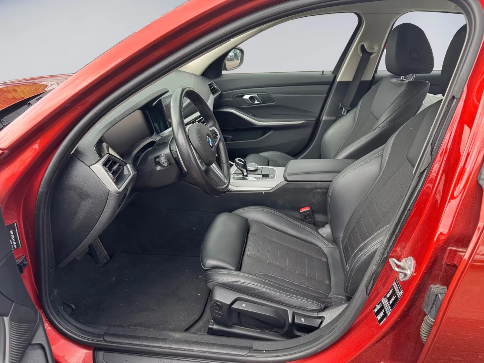 BMW 330 d/M SPORT/286HP/LED/CAM/NAVI/KLESS/652z, снимка 12 - Автомобили и джипове - 55442458