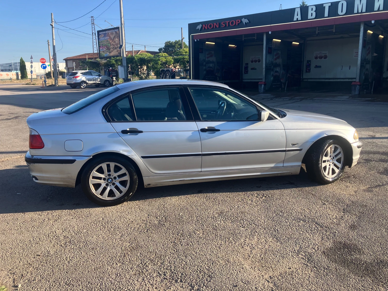 BMW 318, снимка 2 - Автомобили и джипове - 55504572