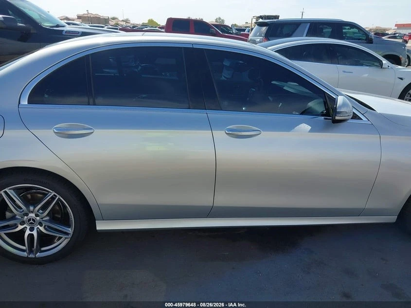 Mercedes-Benz E 300 2.0L I-4 DI, DOHC, VVT, TURBO, PREMIUM , 241HP, снимка 13 - Автомобили и джипове - 55877642