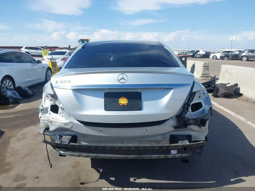 Mercedes-Benz E 300 2.0L I-4 DI, DOHC, VVT, TURBO, PREMIUM , 241HP, снимка 16 - Автомобили и джипове - 55877642