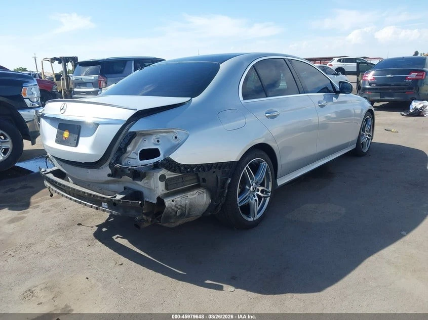 Mercedes-Benz E 300 2.0L I-4 DI, DOHC, VVT, TURBO, PREMIUM , 241HP, снимка 4 - Автомобили и джипове - 55877642