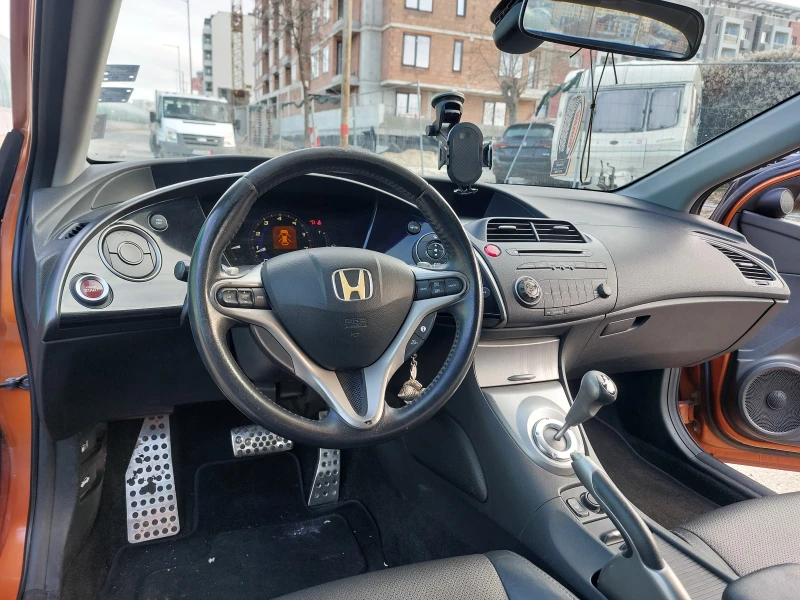 Honda Civic AUTOMATIC ПАНОРАМА КОЖА ГАЗ-БЕНЗИН LANDI-RENZO, снимка 13 - Автомобили и джипове - 51994254