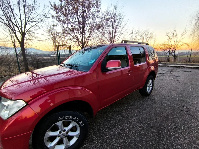 Nissan Pathfinder 2.5 DCI, снимка 3 - Автомобили и джипове - 49509799