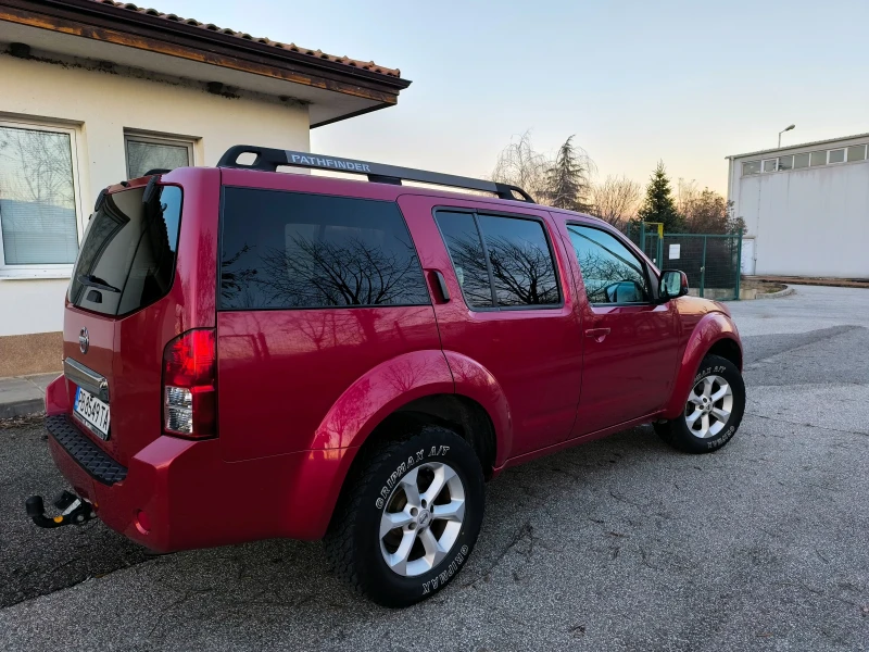 Nissan Pathfinder 2.5 DCI, снимка 5 - Автомобили и джипове - 48528948