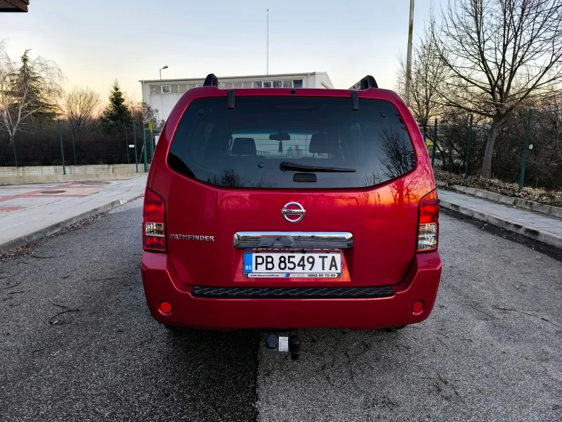 Nissan Pathfinder 2.5 DCI, снимка 8 - Автомобили и джипове - 48528948