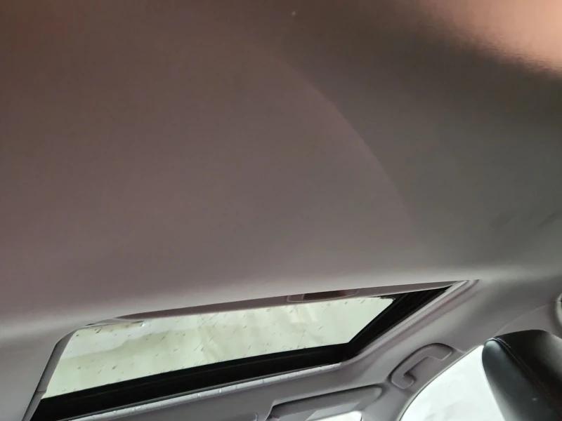 Toyota Rav4 XLE* Подгрев* Камера* Шибидах, снимка 13 - Автомобили и джипове - 52317622