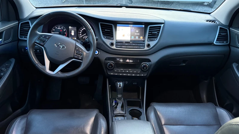 Hyundai Tucson 1.6i* 177hp* 4x4* Швейцария, снимка 9 - Автомобили и джипове - 53169466