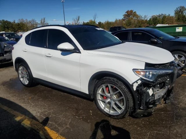 Alfa Romeo Stelvio КРАЙНА ЦЕНА ДО БЪЛГАРИЯ!!!, снимка 4 - Автомобили и джипове - 48225287