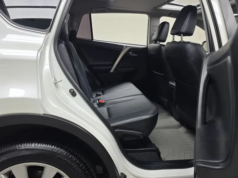 Toyota Rav4 2.5 4Wd 4Th Generation, снимка 11 - Автомобили и джипове - 55923098