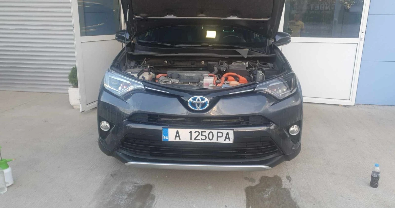 Toyota Rav4 2.5 hybrid - изображение 4