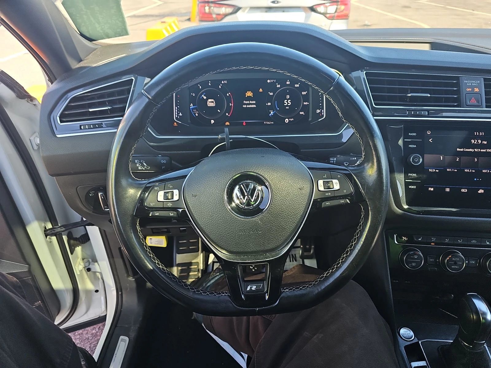 VW Tiguan R-Line* SEL Jet Black* 7места* * дистроник* камера - изображение 8