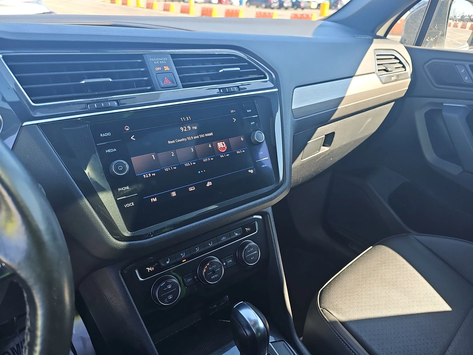 VW Tiguan R-Line* SEL Jet Black* 7места* * дистроник* камера - изображение 9