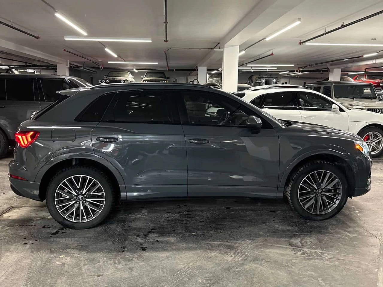 Audi Q3 * Komfort 45 TFSI quattro * CARFAX * ���� �� �� | Mobile.bg � ����������� 5