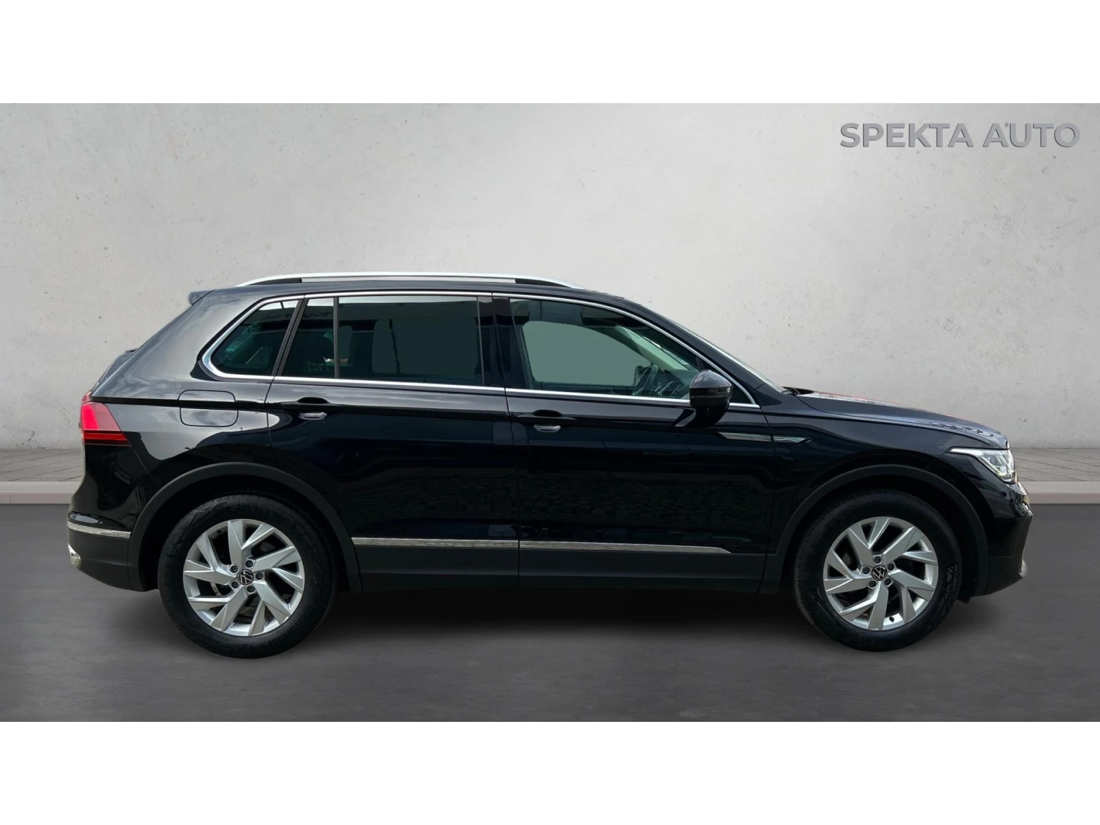VW Tiguan  2.0 TDi DSG  Elegance , Месечна вноска от 480  , снимка 17 - Автомобили и джипове - 53946236
