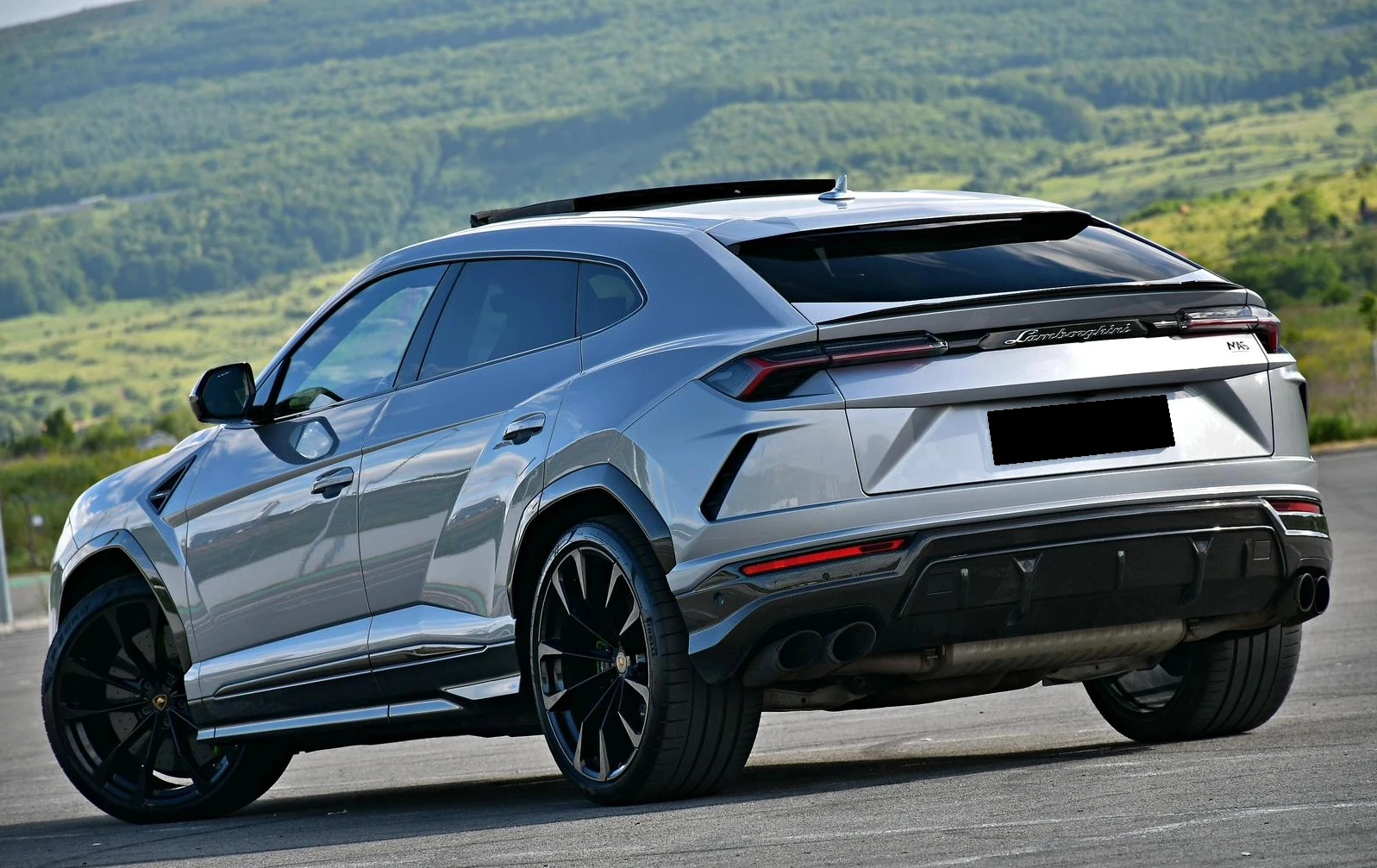Lamborghini Urus 4.0 V8 AWD Carbon Package, снимка 2 - Автомобили и джипове - 54420392