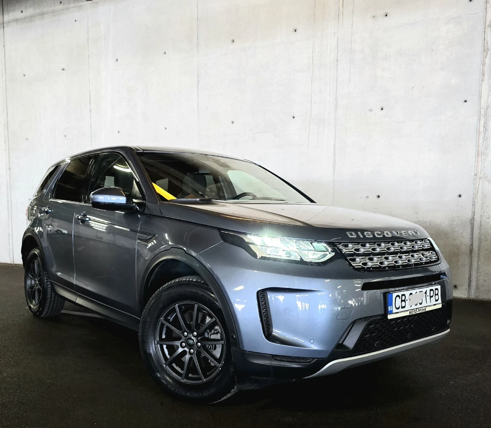 Land Rover Discovery Sport 2.0d MHEV Мото-Пфое ДДС 6+ 1, снимка 12 - Автомобили и джипове - 54528849