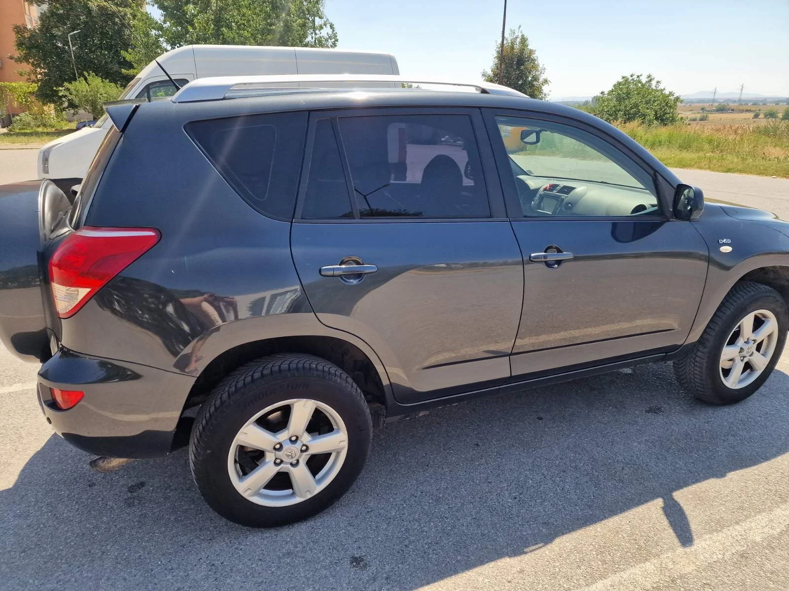 Toyota Rav4 2.2 136 к.с.D4d, снимка 4 - Автомобили и джипове - 55927669