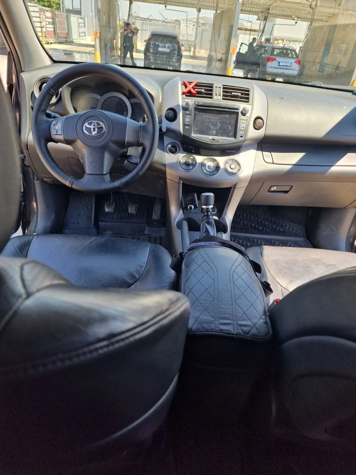 Toyota Rav4 2.2 136 к.с.D4d, снимка 14 - Автомобили и джипове - 55927669