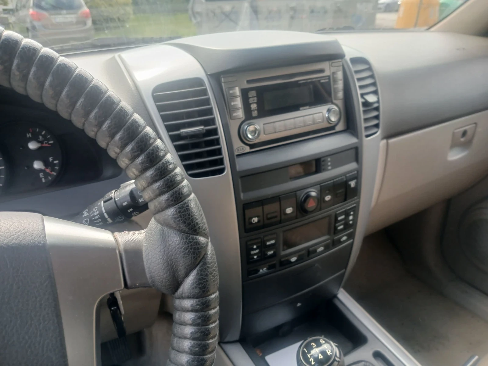 Kia Sorento, снимка 3 - Автомобили и джипове - 56372710