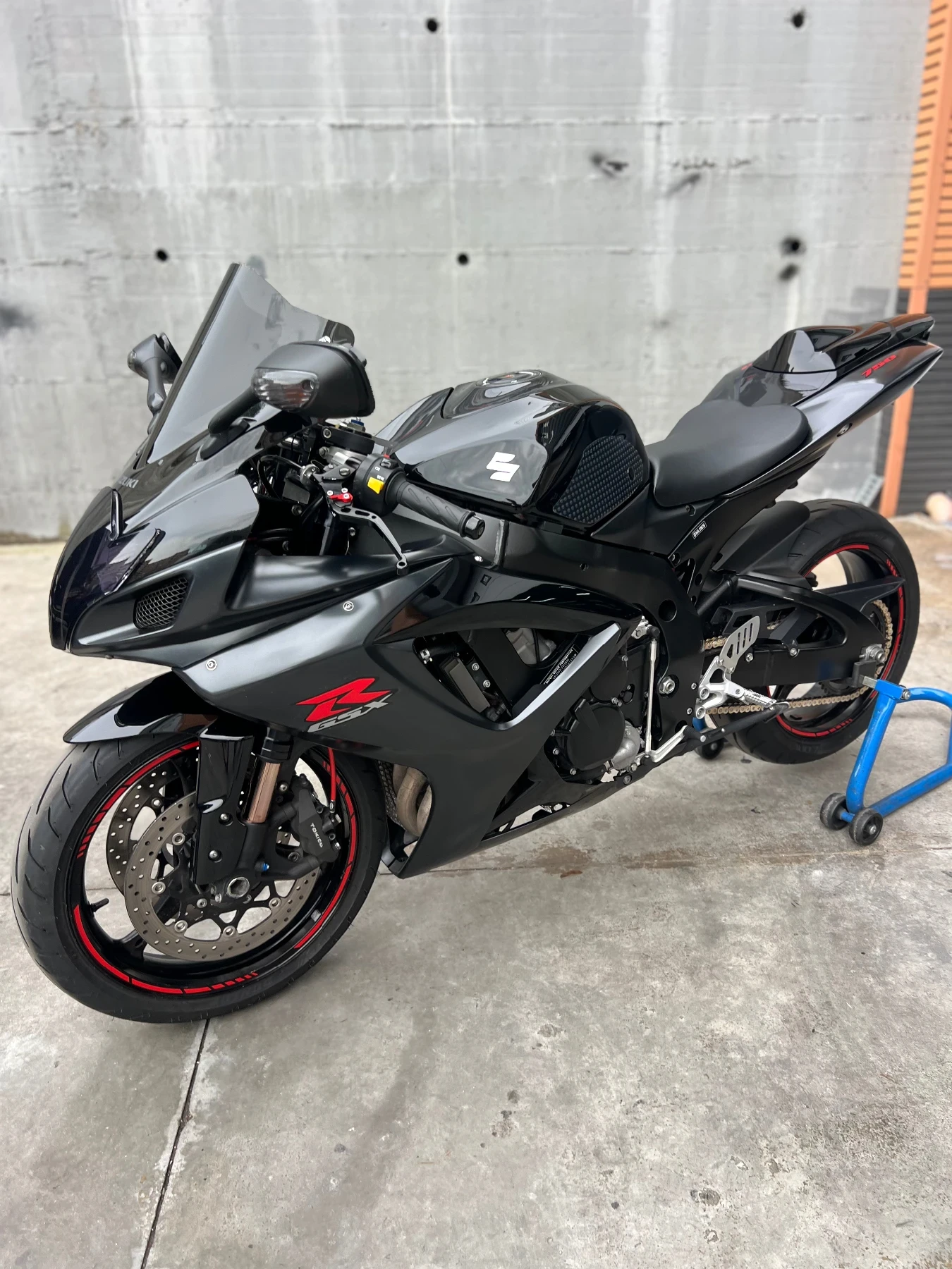 Suzuki Gsxr K7 750 akrapovic