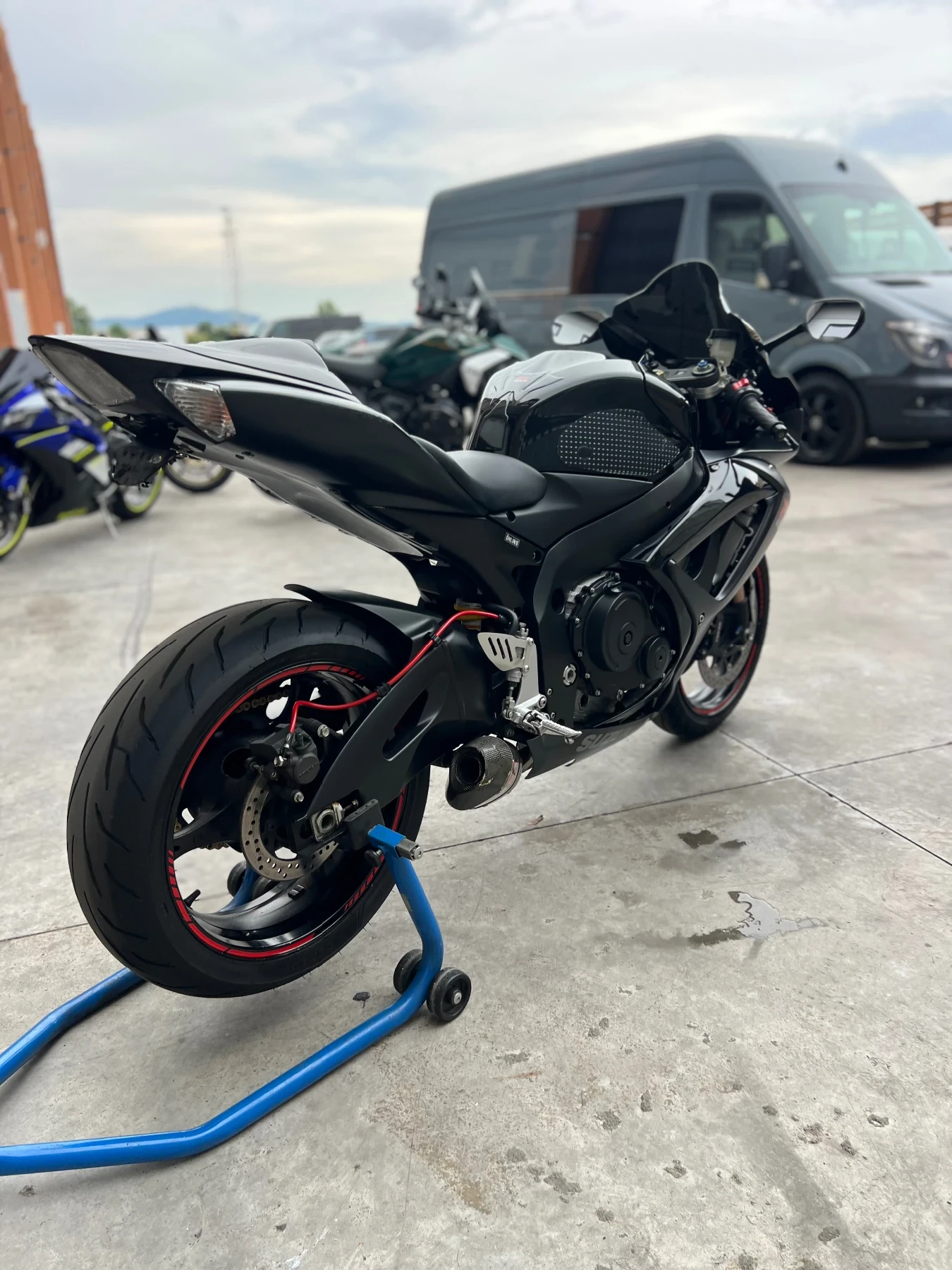 Suzuki Gsxr K7 750 akrapovic, снимка 8 - Мотоциклети и мототехника - 54878192