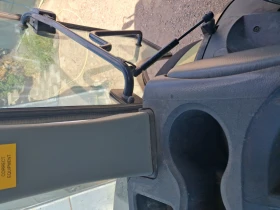 Трактор Claas Арион630, снимка 4