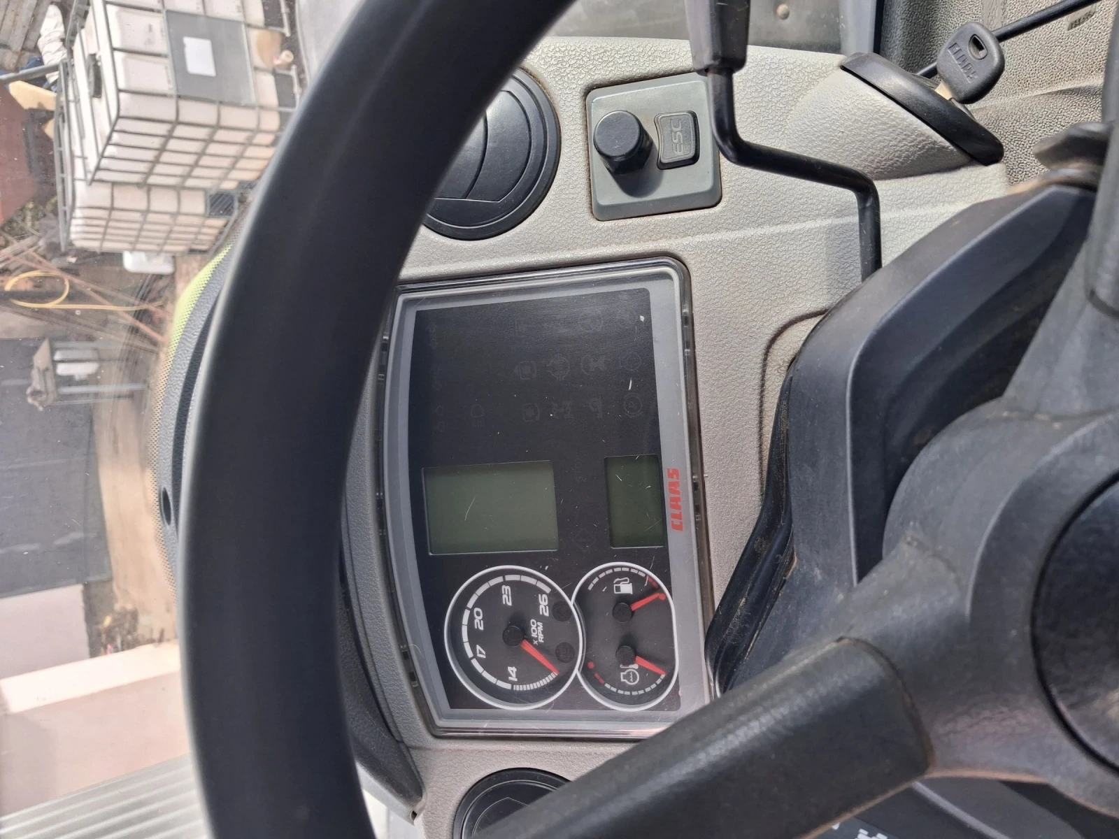 Трактор Claas Арион630, снимка 7 - Селскостопанска техника - 56180031
