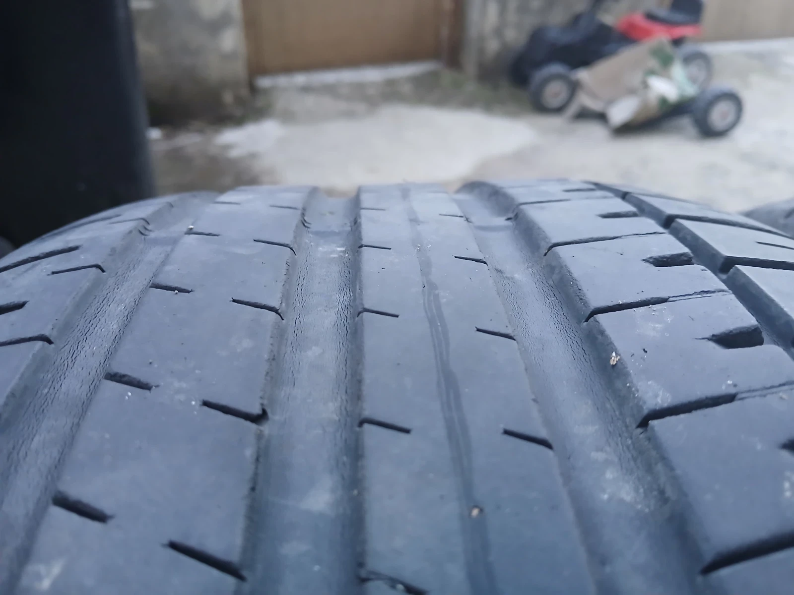 Гуми Летни 245/45R17, снимка 3 - Гуми и джанти - 55425182