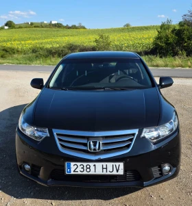 Honda Accord 2.2 i-dtec 150 к.с ТОП състояние , снимка 2