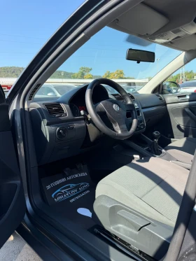 VW Golf 1.9TDI НОВ ВНОС/СЕВЕРНА ИТАЛИЯ/УНИКАТ, снимка 10