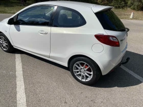 Mazda 2 Mazda 2 1.3 Бяла перла, снимка 9