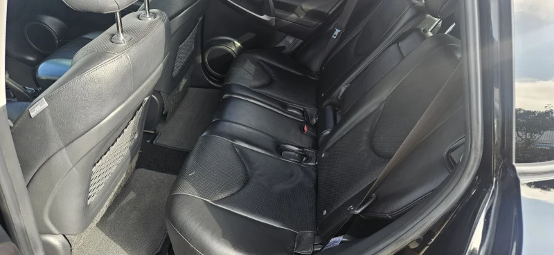Toyota Rav4 2.2d, снимка 7 - Автомобили и джипове - 52877293